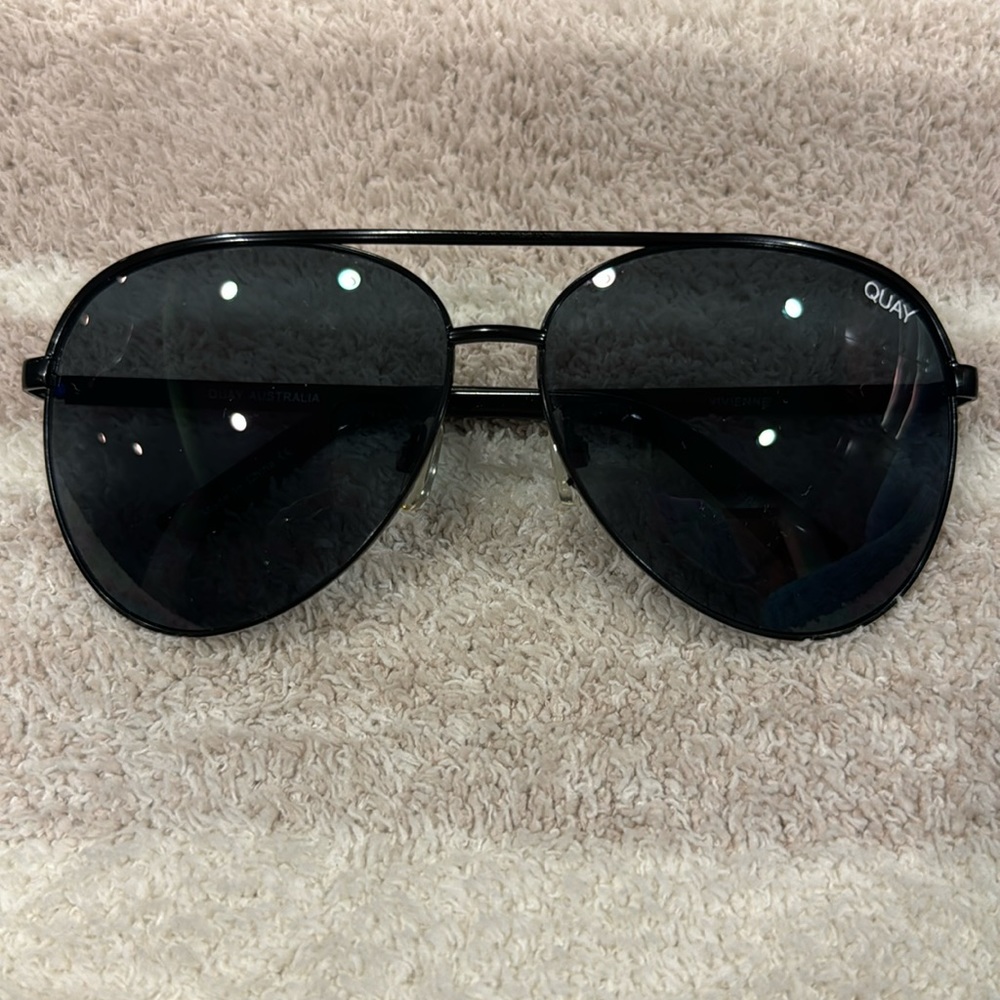 Quay Australia Vivienne Sunglasses